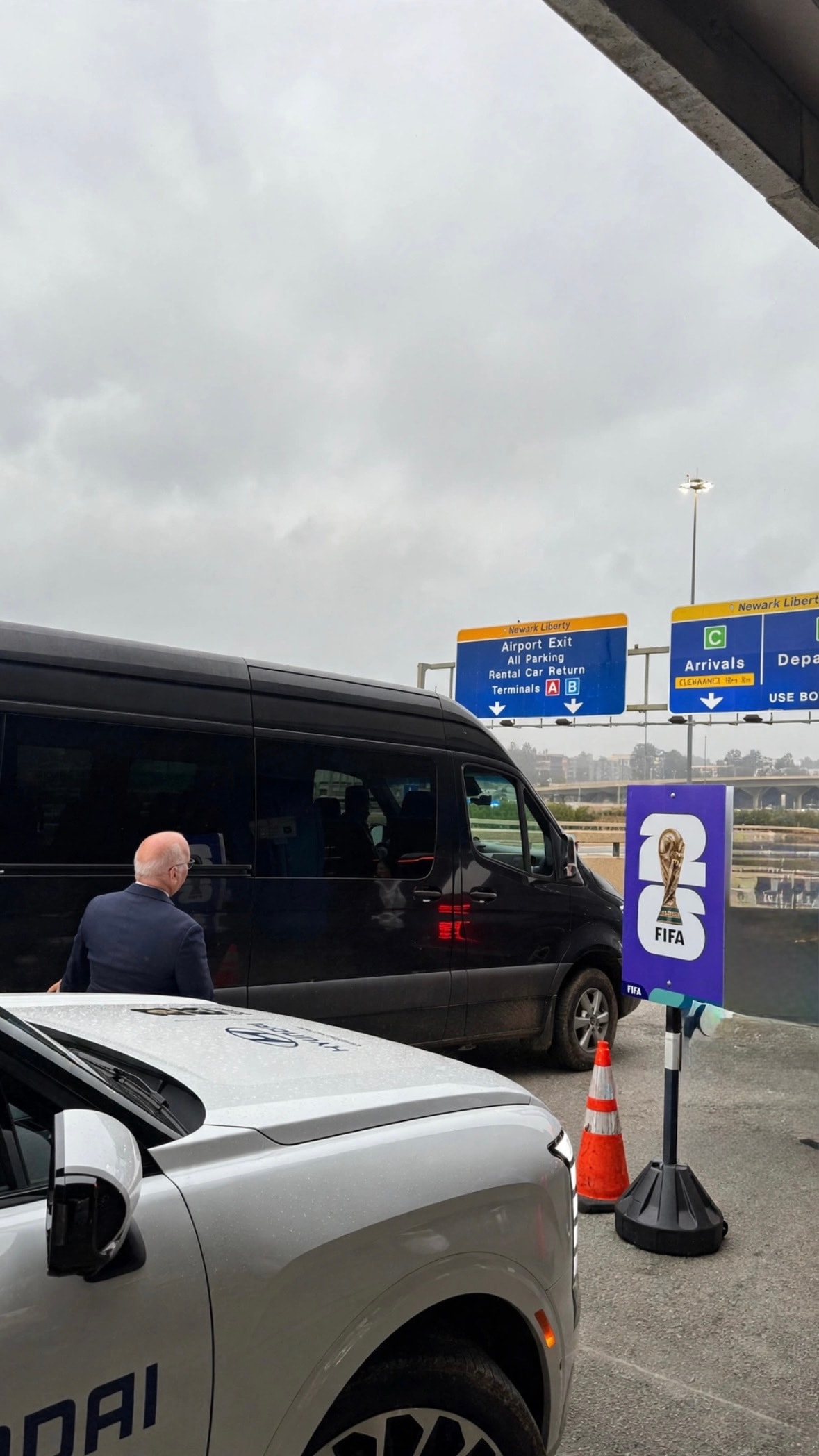 Mercedes Sprinter luxury van operator vehicle